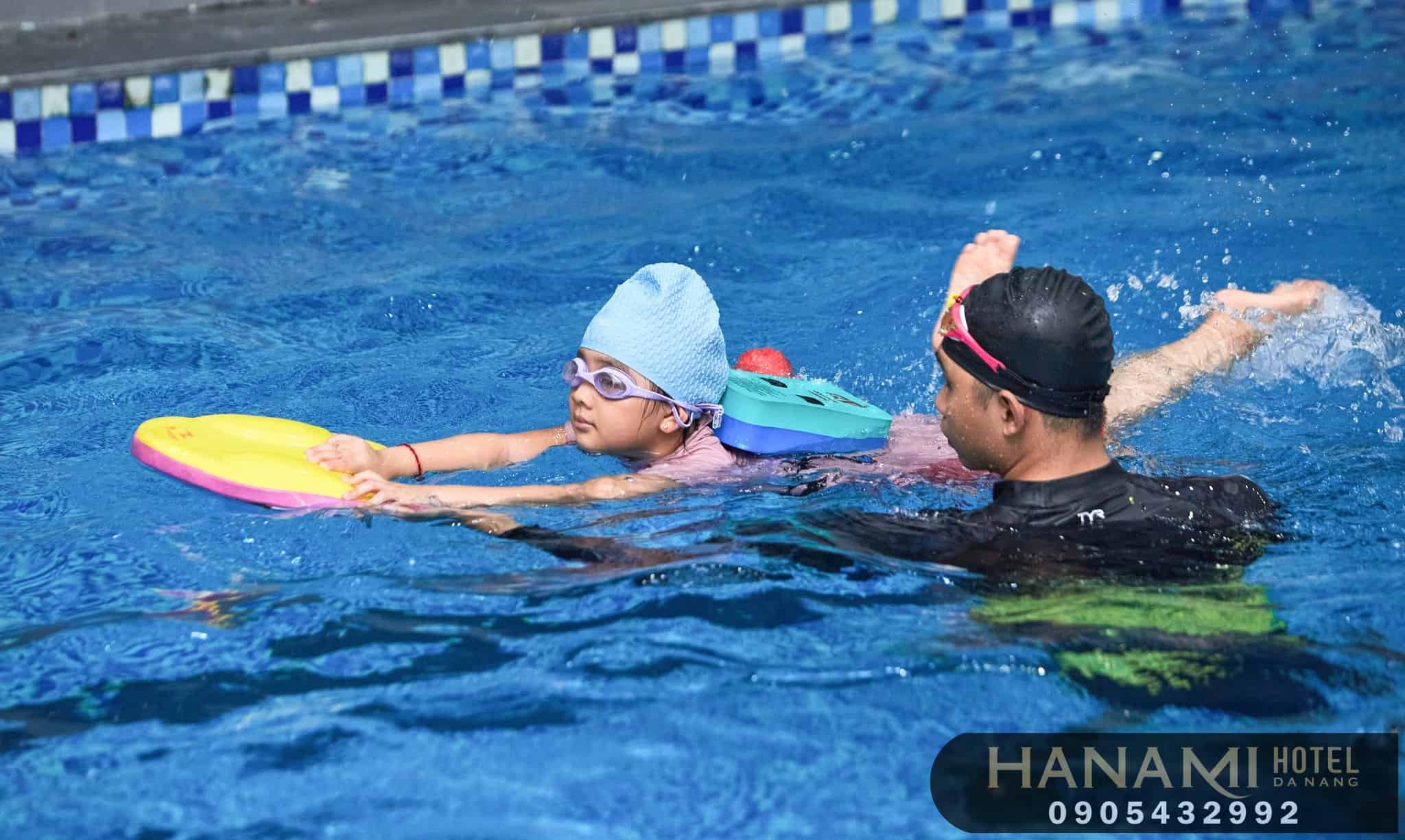 best places to learn swimming in Da Nang