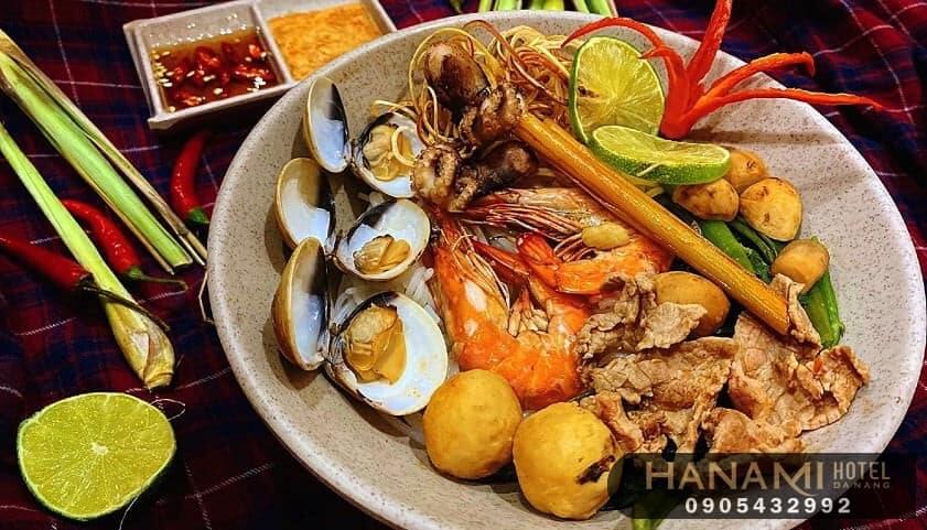 Bún hải sản Đà Nẵng