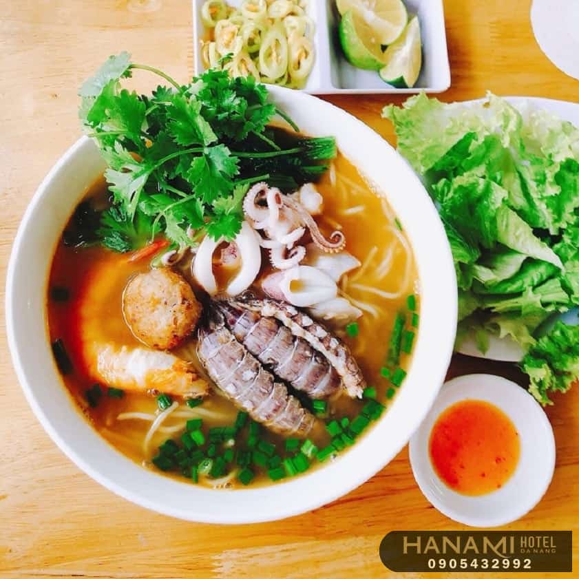 Bún hải sản Đà Nẵng