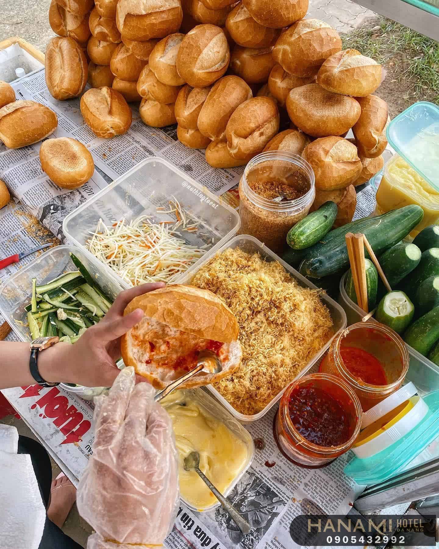 best banh mi ga in Da Nang