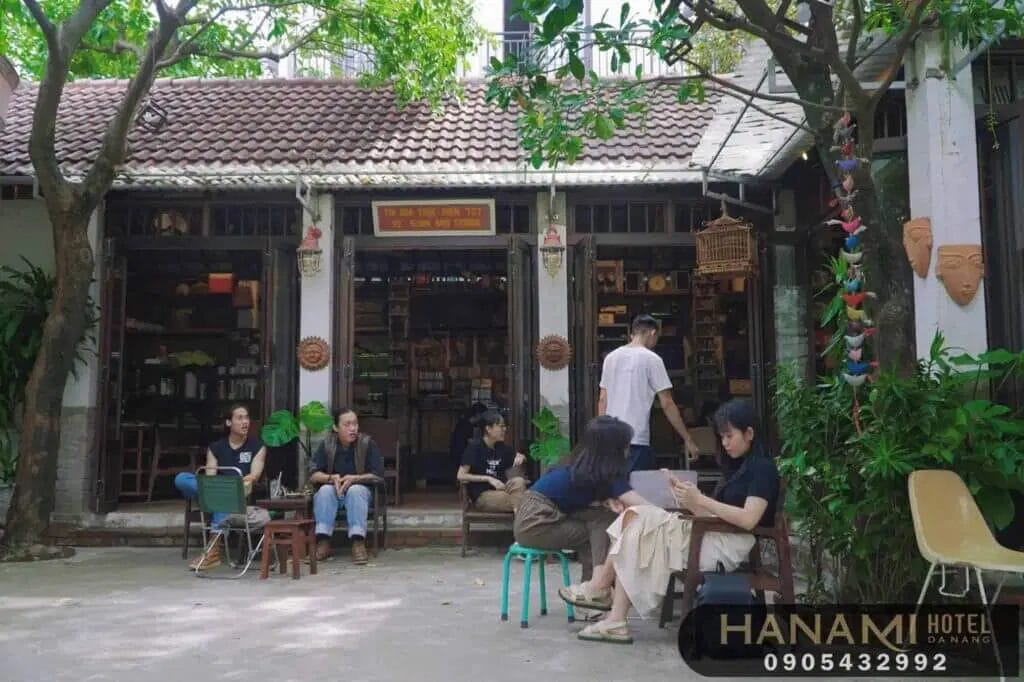 best nostalgic cafes in Da Nang