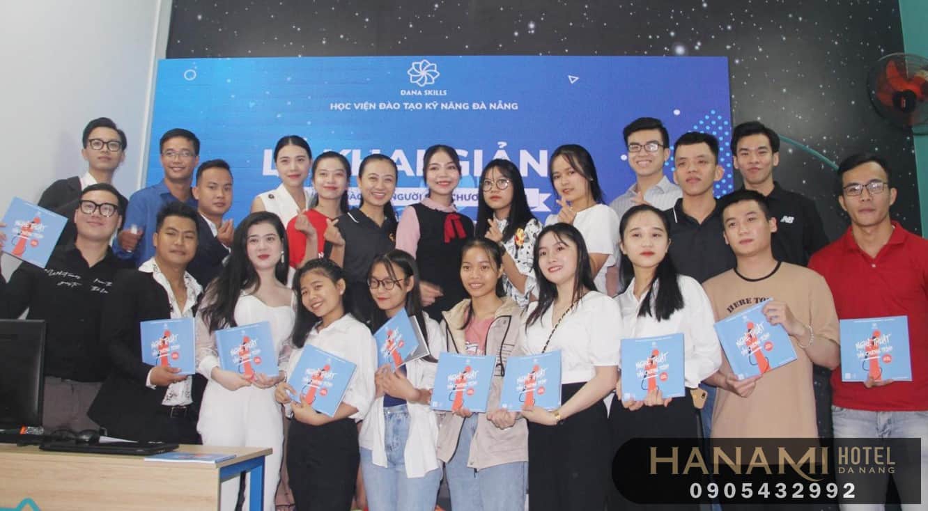 Top 10 the best online marketing training in Da Nang, review by Hanami 7 best online marketing training in Da Nang