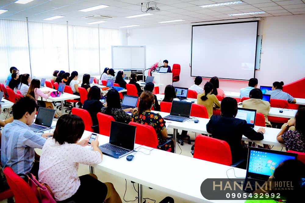 Top 10 the best online marketing training in Da Nang, review by Hanami 11 best online marketing training in Da Nang