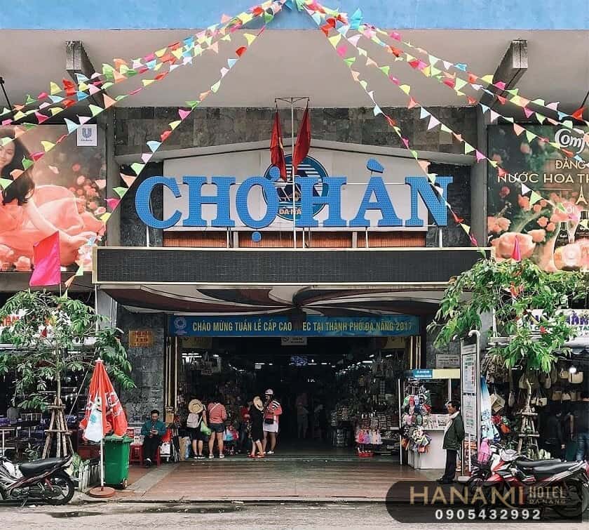 Cửa hàng bán đặc sản Đà Nẵng