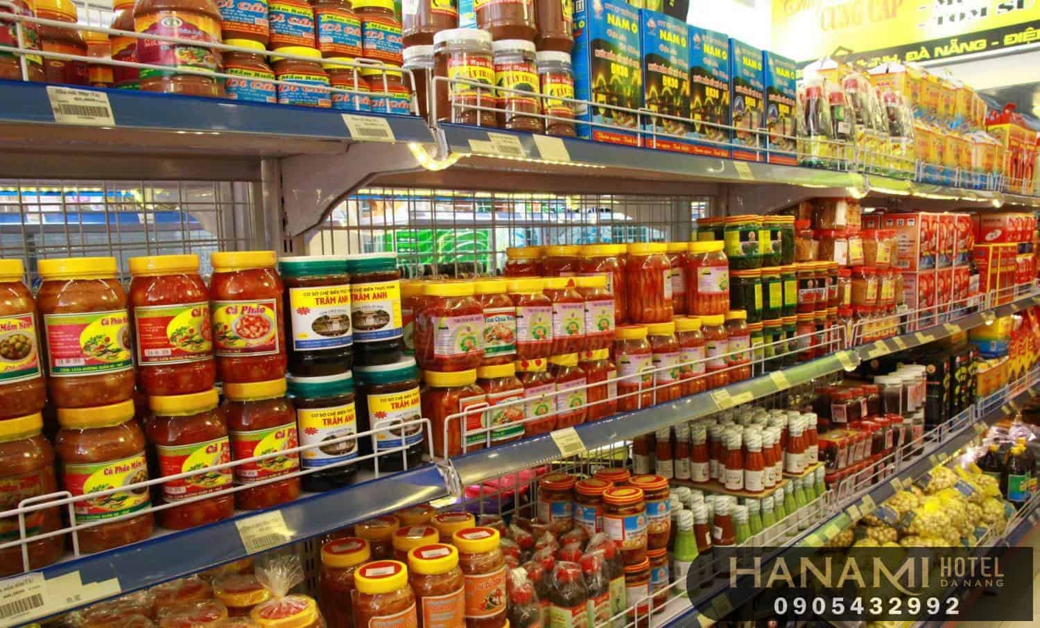 Cửa hàng bán đặc sản Đà Nẵng