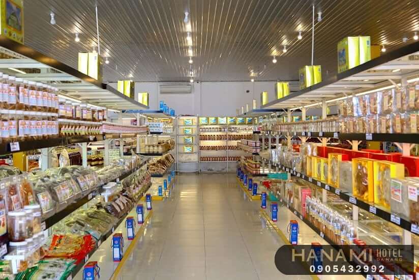 Cửa hàng bán đặc sản Đà Nẵng