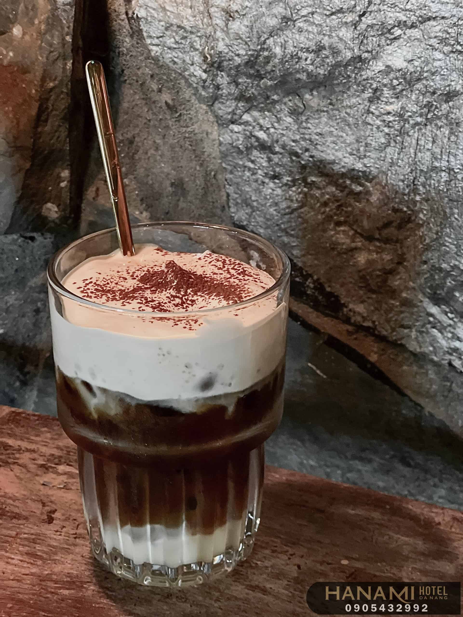 Cách pha cà phê muối tại nhà thơm ngon, béo ngậy 1 Cách pha cà phê muối tại nhà