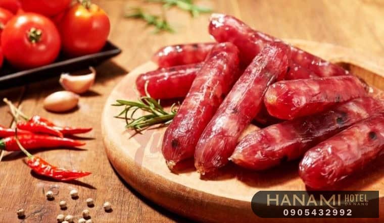 Lạp xưởng là gì? Điểm danh một số món ăn ngon khi kết hợp với lạp xưởng 1 Lạp xưởng là gì?