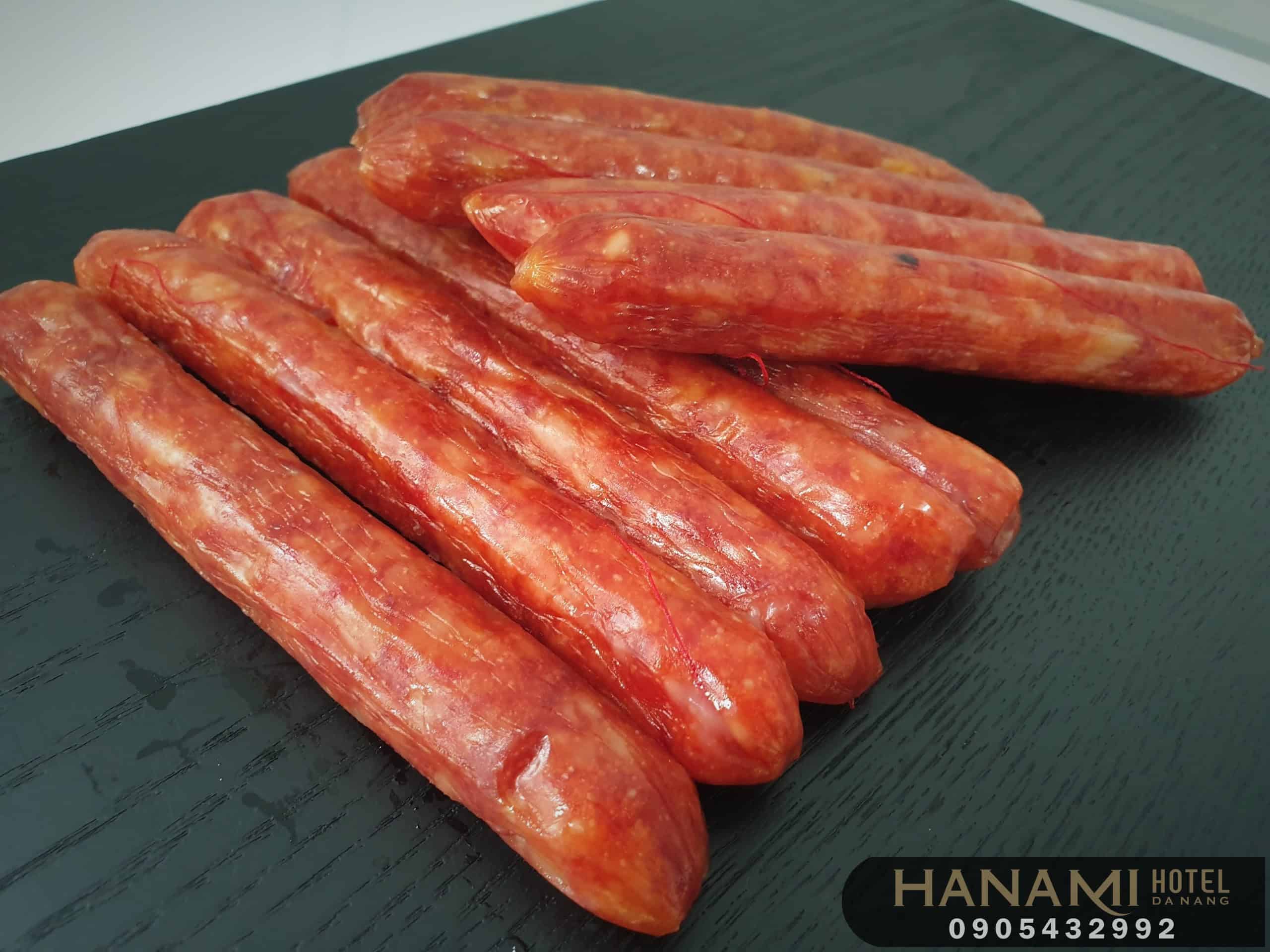 Lạp xưởng là gì? Điểm danh một số món ăn ngon khi kết hợp với lạp xưởng 3 Lạp xưởng là gì?