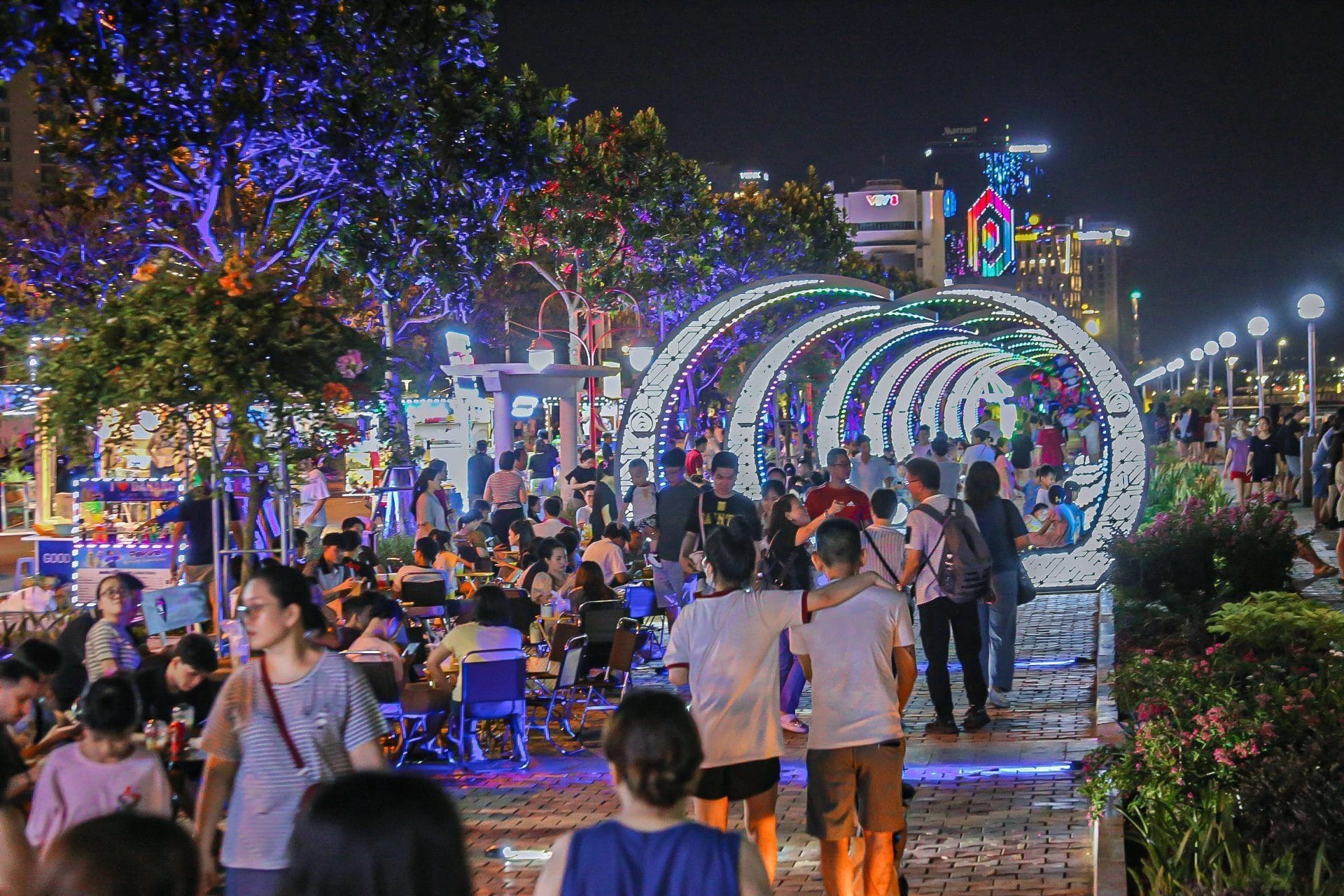 10 địa điểm check-in Noel ở Đà Nẵng siêu đẹp! 6 2 1717772256346176872962